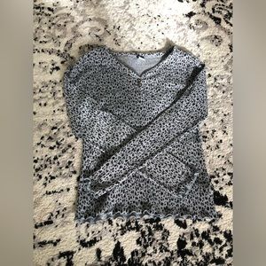 super cute stretchy cheetah print grey old navy top